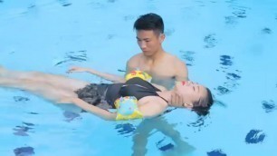 .How to Massage in Water by Floating body