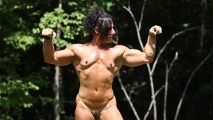 Muscle woman nude