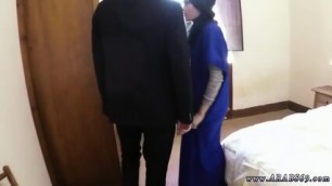White And Hardcore Threesome 21 Yr Old Refugee In My Hotel Room For Sex